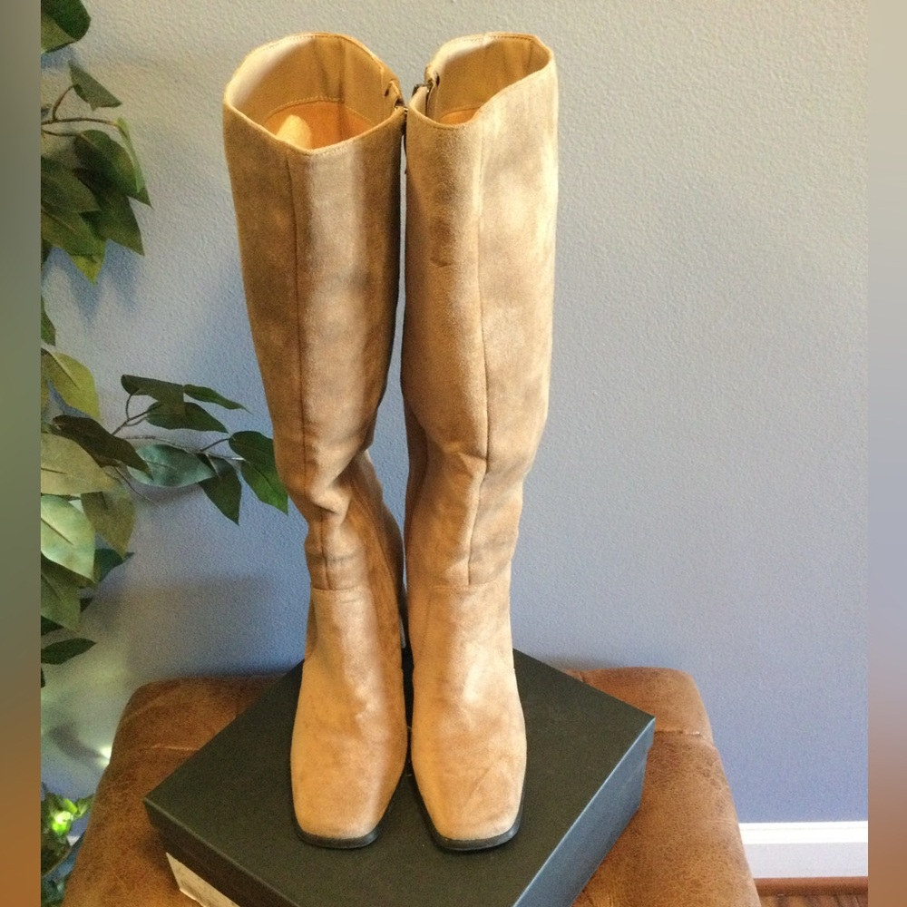 Khaki brown knee boots. Worn 2-3 times.